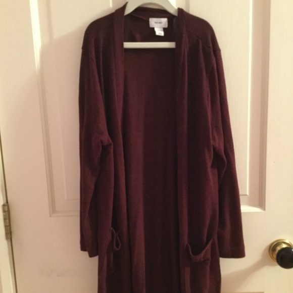 Maroon Cardigan - Picture 1 of 1